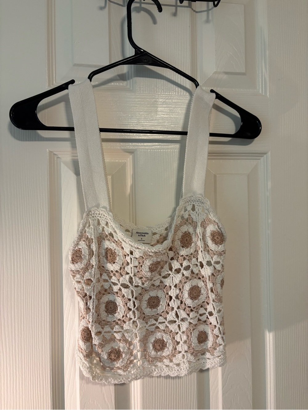 Abercrombie & Fitch Crochet Floral Camisole - Cream & Tan
